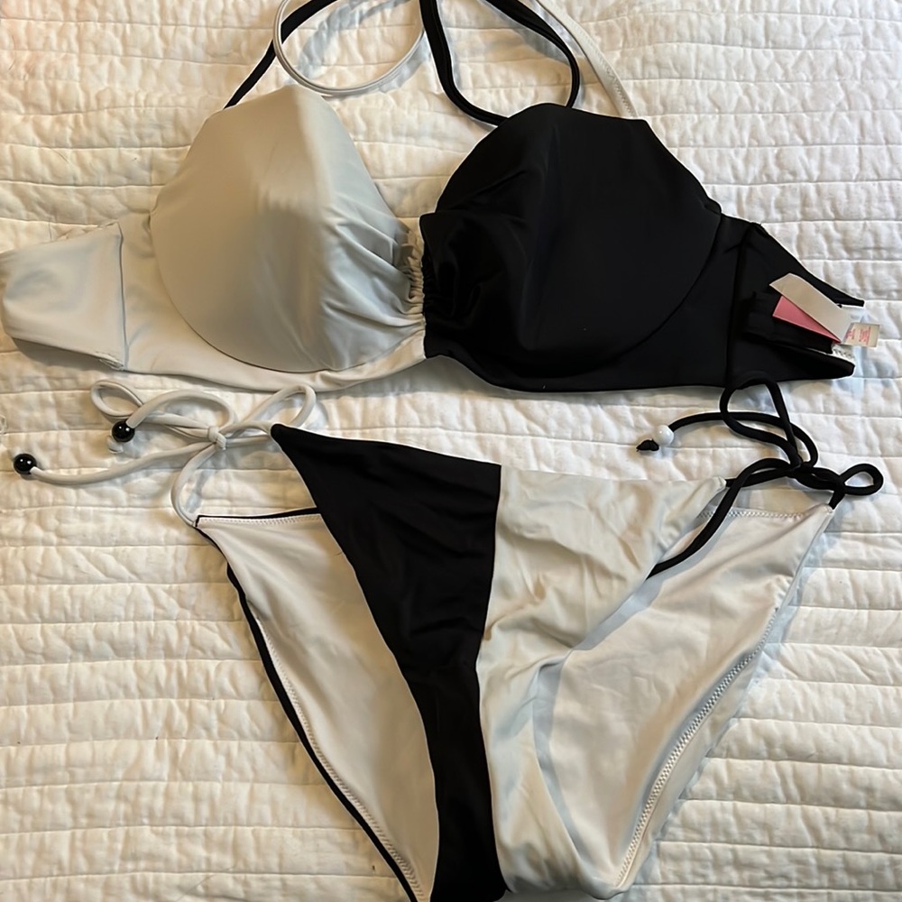 Size 34DD top and L bottom bikini from Victoria’s Secret